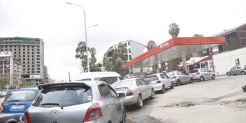 Monday Breakfast Stories: Long Fuel Lines
